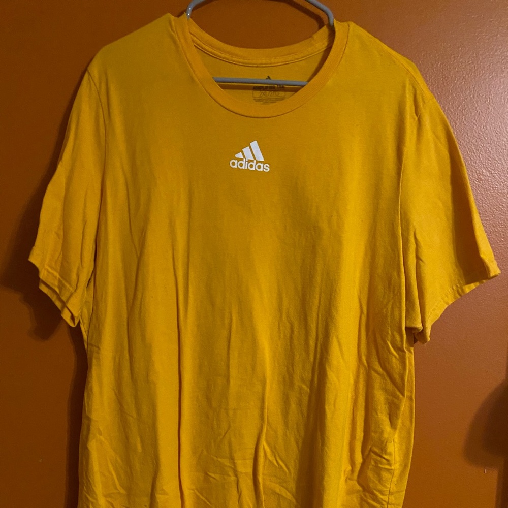 Adidas Mens Collegiate Gold Yellow Amplifier T-shirt size 2XL XXL